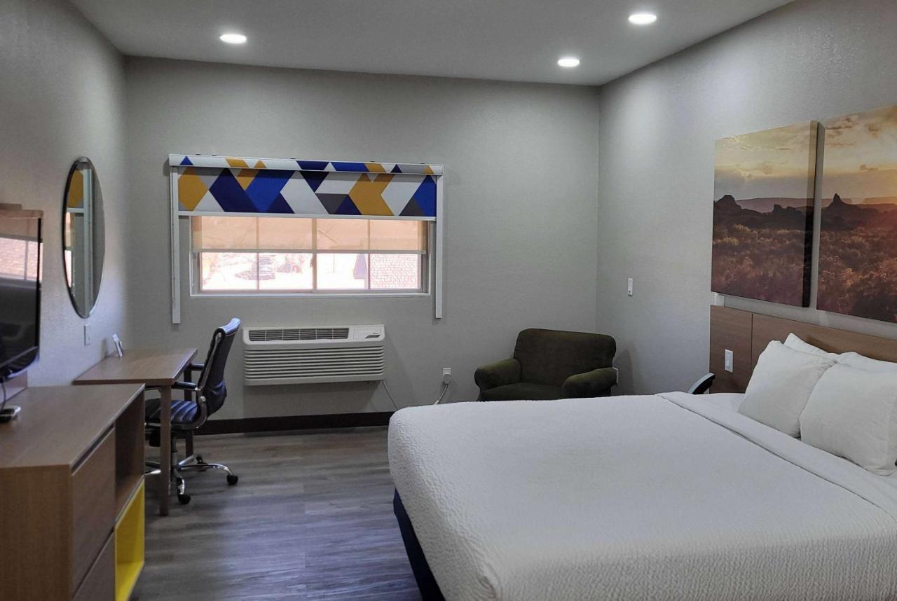 Days Inn By Wyndham Childress Luaran gambar